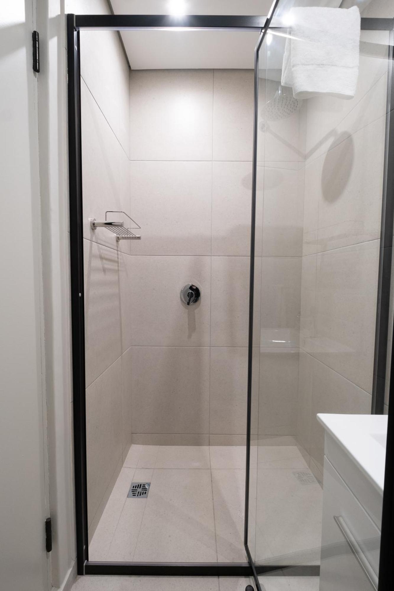 The Rose 104: Modern In Heart Of The