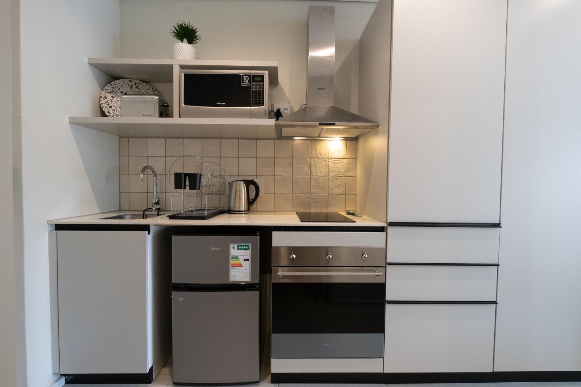 The Rose 104: Modern In Heart Of The